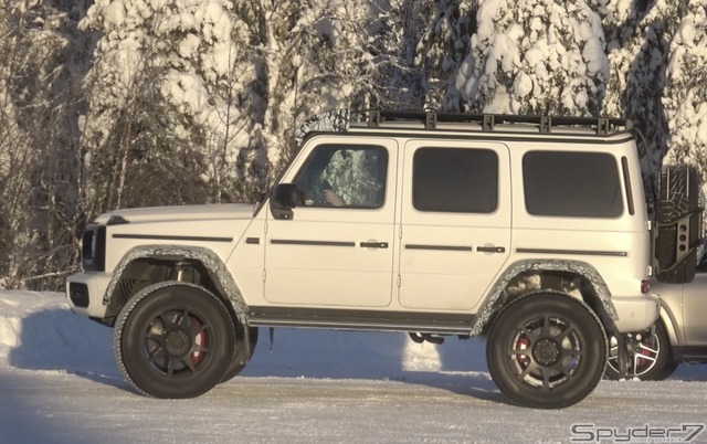 メルセデスベンツ G500/G550 4x4スクエアード 次期型プロトタイプ スクープ写真