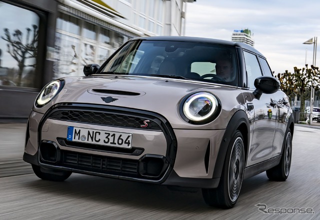 MINI ハッチバック 5ドア 改良新型