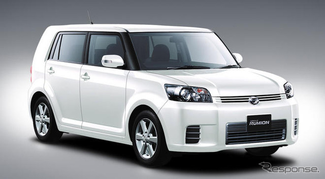 トヨタ カローラルミオン 特別仕様車