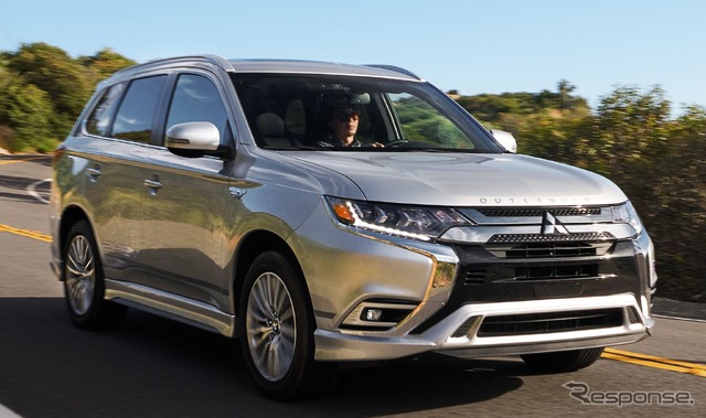 三菱 アウトランダー PHEV の2021年モデル(米国仕様)