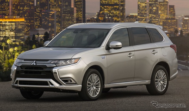 三菱 アウトランダー PHEV の2021年モデル(米国仕様)