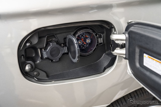 三菱 アウトランダー PHEV の2021年モデル(米国仕様)
