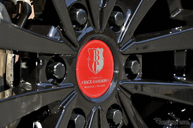 レガンス【バックギャモン】推奨サイズ:17×6.5J Inset38/カラー:グロスブラック/タイヤサイズ:215/60R17