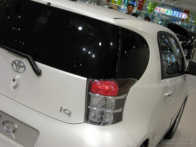 【トヨタ iQ プロトタイプ】CO2排出量アンダー100gを目指す