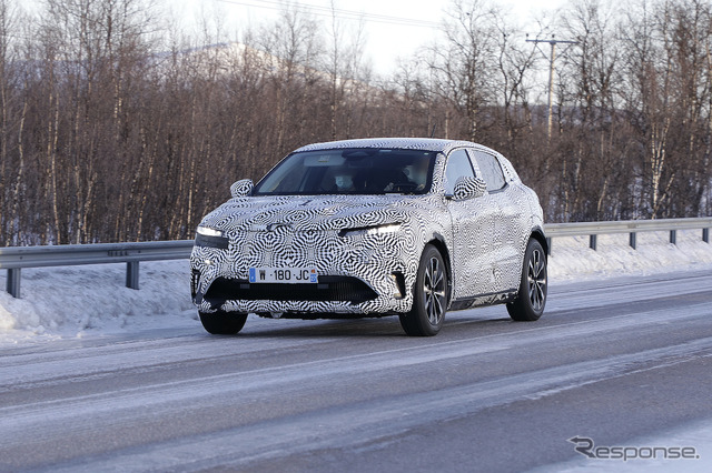 ルノー メガーヌe 市販型プロトタイプ(スクープ写真)