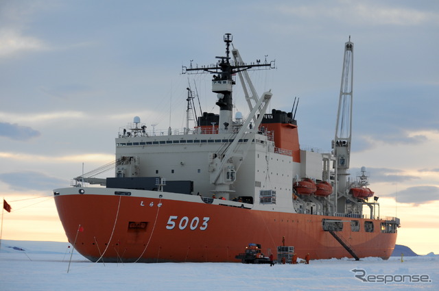 海上自衛隊砕氷艦しらせ（AGB-5003）