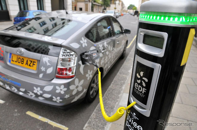 トヨタ、英国でプラグインHVの実証実験を開始
