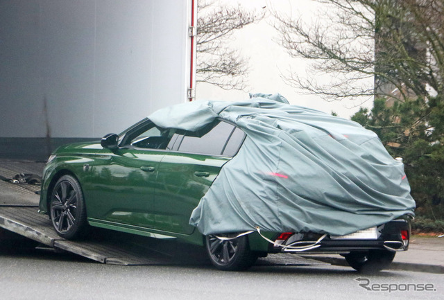 プジョー 308 次期型(スクープ写真)
