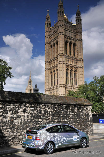 トヨタ、英国でプラグインHVの実証実験を開始