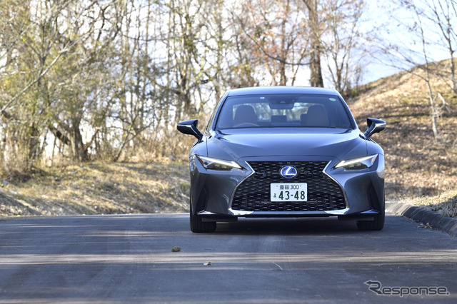 レクサス IS 改良新型(写真は IS300h)