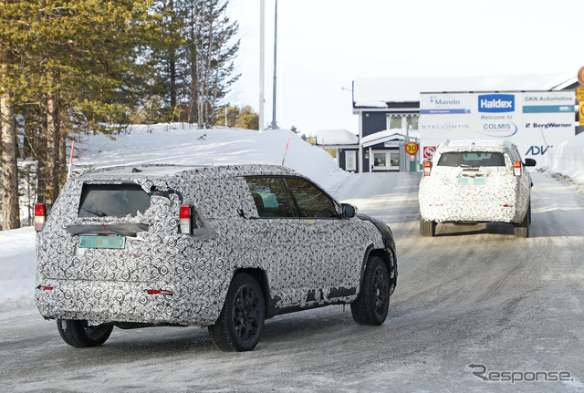 ジープの次世代コンパクトSUV プロトタイプ(スクープ写真)