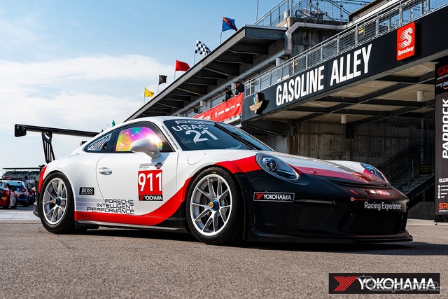 Porsche Sprint Challenge North America by Yokohamaに参戦するPorsche 911 GT3 Cup