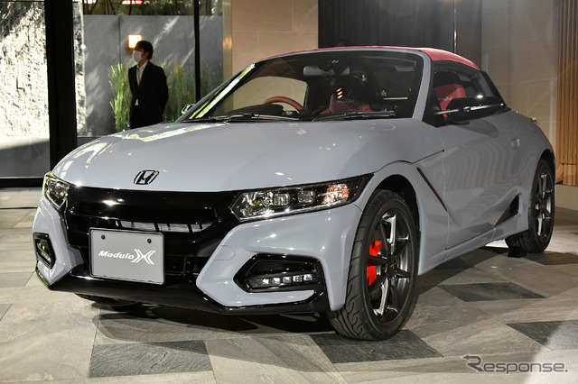 最終モデルとなる特別仕様車「S660 Modulo X Version Z(モデューロX バージョンZ)」。ネーミングは、Zがアルファベットの最後の文字であることと、ビートにもバージョンZという特別仕様車があったことから付けられたそうだ