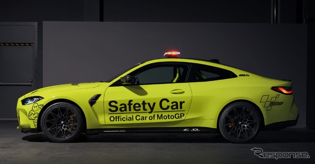 BMW M4 クーペ 新型のMotoGPセーフティカー