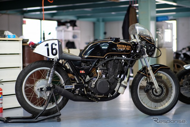 SR500のエンジンをオリジナルのフレームに搭載したレーサー「ロードボンバーIX改」。78年の鈴鹿8耐で好成績を収めた伝説のマシンである。