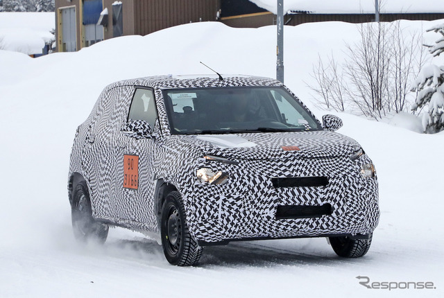 シトロエン C3ベースのクロスオーバーSUV(スクープ写真)