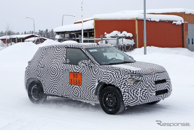 シトロエン C3ベースのクロスオーバーSUV(スクープ写真)