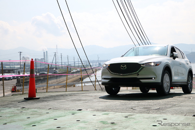 マツダCX-5の輸出（写真は2019年）