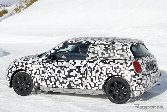MINI 次世代型 プロトタイプ(スクープ写真)