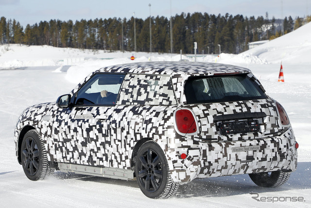 MINI 次世代型 プロトタイプ(スクープ写真)