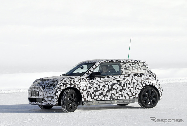 MINI 次世代型 プロトタイプ(スクープ写真)