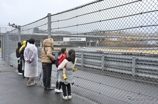 ガイド付き劇感レース観戦ツアー