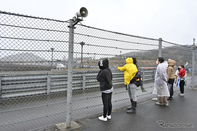 ガイド付き劇感レース観戦ツアー