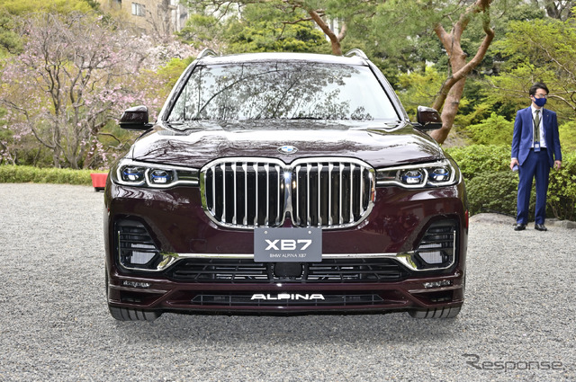 BMW アルピナ XB7