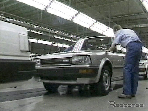 英国サンダーランド工場で1986～1990年に生産されていた日産 ブルーバード