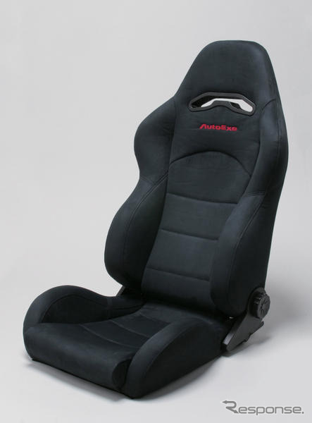 オートエグゼ、スポーツドライビングシートを発売
