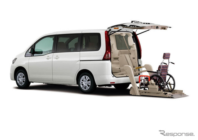 【福祉機器展08】日産、車両9台を出展