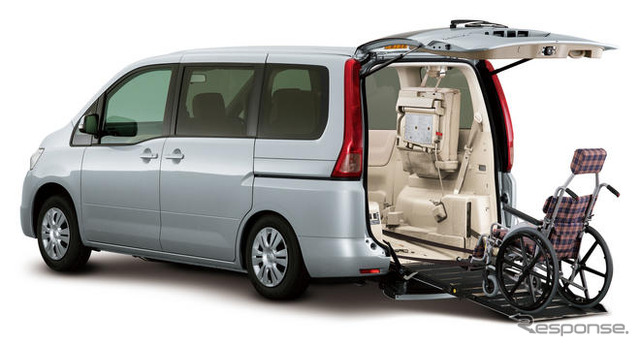 【福祉機器展08】日産、車両9台を出展
