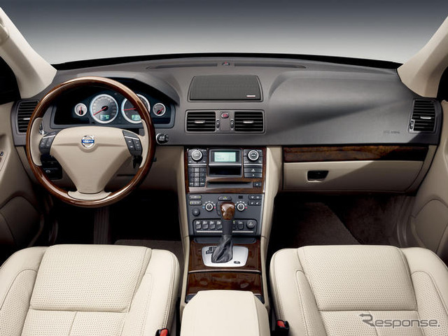 ボルボ09年モデルを発売… XC90 フラッグシップの装備を拡充