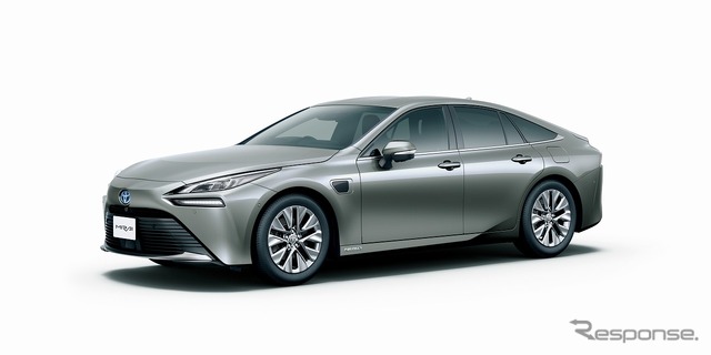 トヨタ MIRAI Advanced Drive(プレシャスメタル)<オプション装着車>
