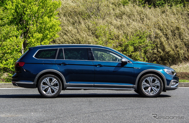 VW パサート オールトラック 改良新型(TDI 4MOTION Advance)