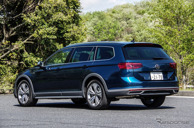 VW パサート オールトラック 改良新型(TDI 4MOTION Advance)