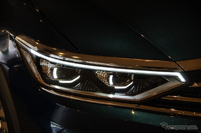 VW パサート オールトラック 改良新型(TDI 4MOTION Advance)
