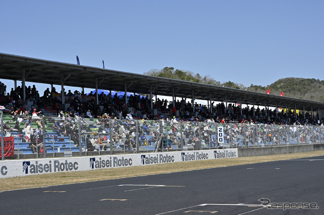 SUPER GT開幕戦　岡山GT300kmレース