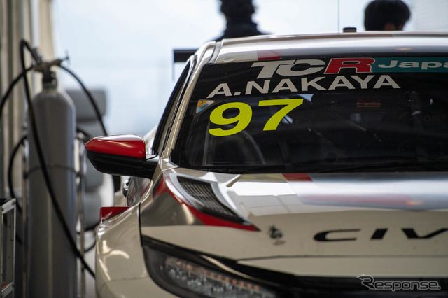 ホンダ シビック TCR(DOME RACING)