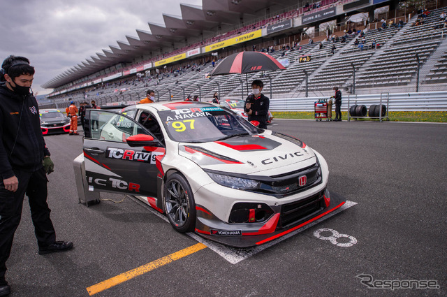 ホンダ シビック TCR(DOME RACING)