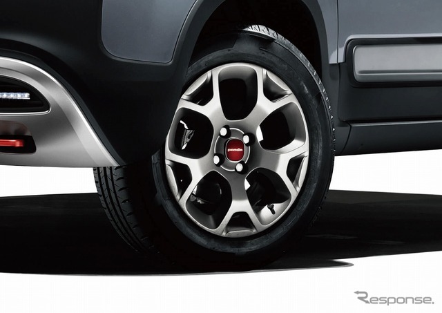 専用15インチアルミホイール+175/65R15タイヤ