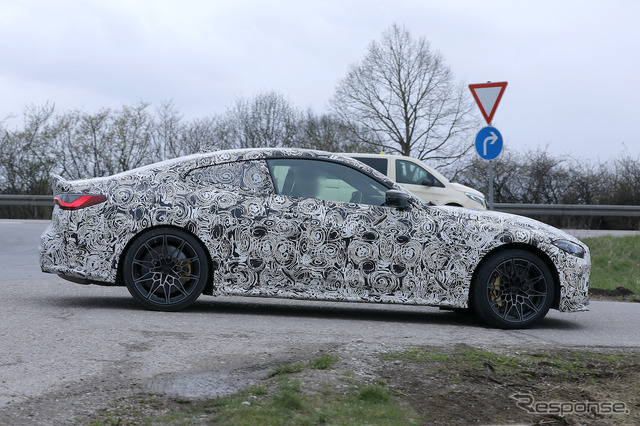 BMW M4 CSL 市販型プロトタイプ(スクープ写真)