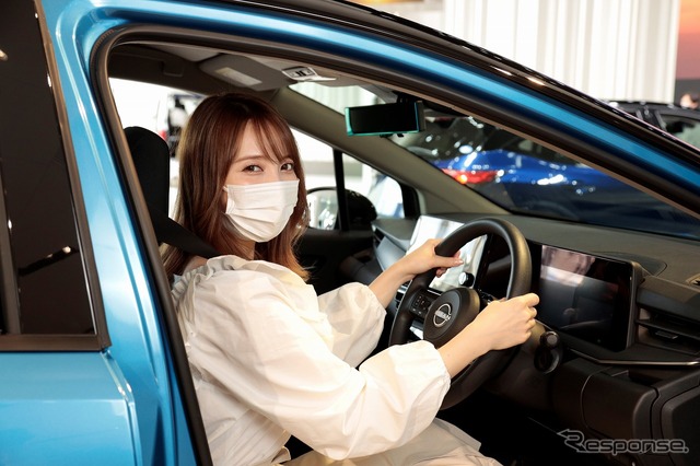 市販車へは自由に乗り込み可能