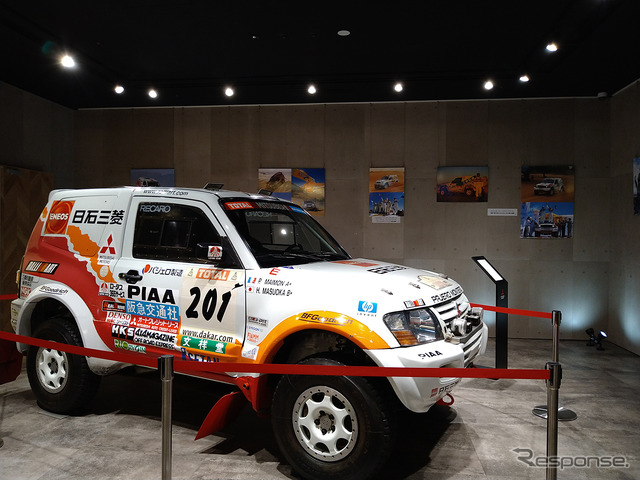 2002年の優勝車『パジェロ』