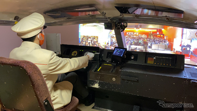 小田急ロマンスカーミュージアム:ロマンスカーアカデミア II、ロマンスカーシミュレーター“LSE(7000形)”