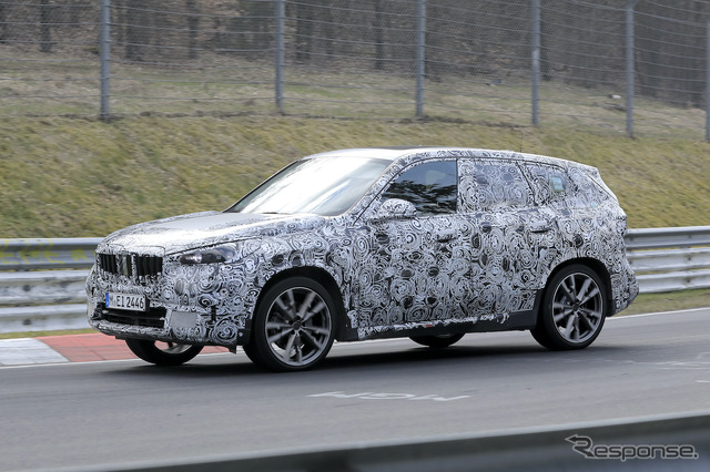 BMW X1 次期型プロトタイプ（スクープ写真）