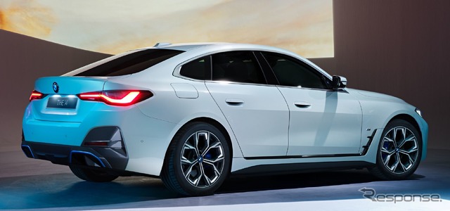 BMW i4 のMスポーツ(プロトタイプ)