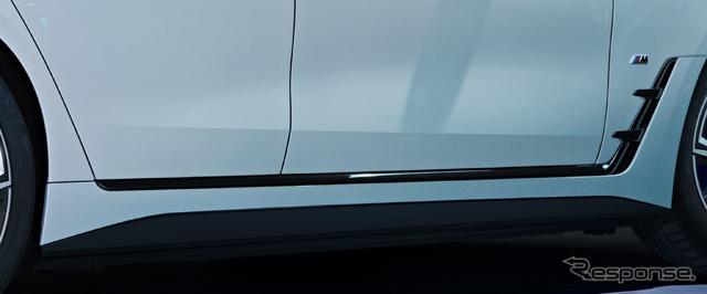 BMW i4 のMスポーツ(プロトタイプ)
