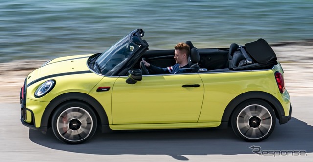 MINI コンバーチブル「ジョンクーパーワークス(JCW)」改良新型