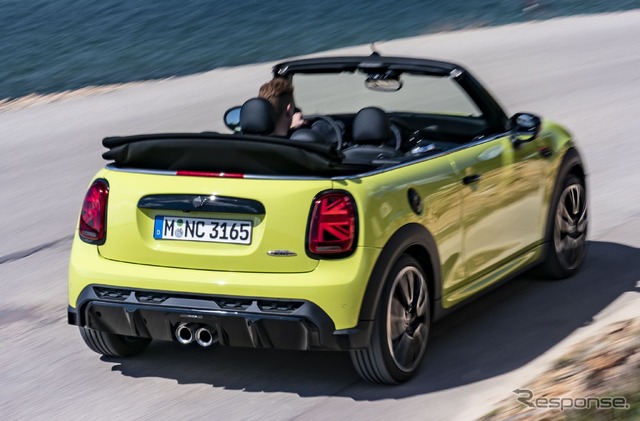 MINI コンバーチブル「ジョンクーパーワークス(JCW)」改良新型